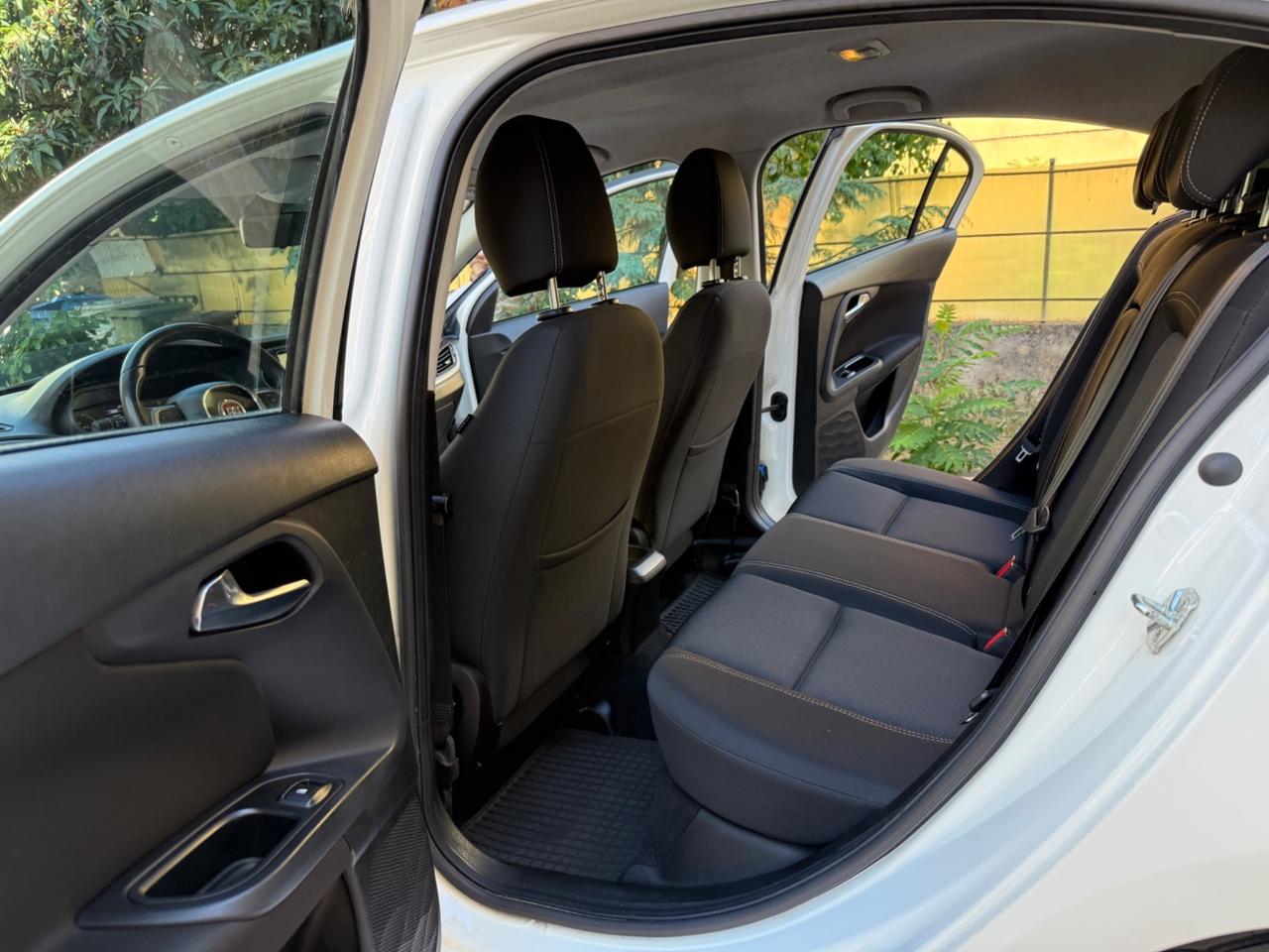 Fiat Tipo 1.6 Mjt S&S 5 porte Easy Business