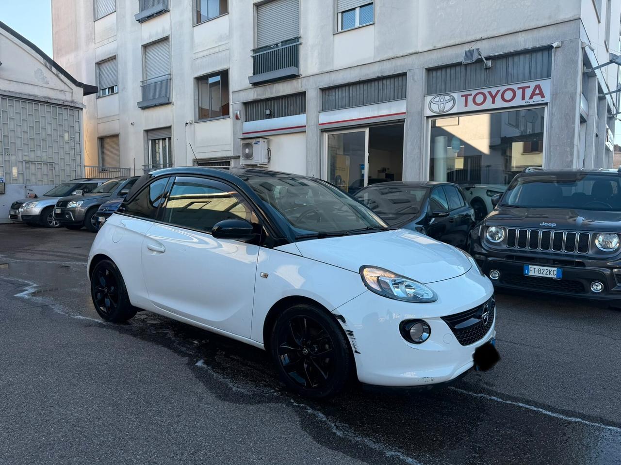 Opel Adam Rocks 1.2 70 CV NEOPATENTATI
