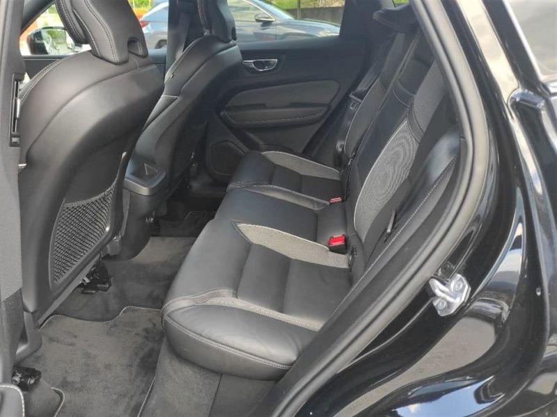 Volvo XC60 2.0 B4 R-DESIGN AWD AUTO MY20