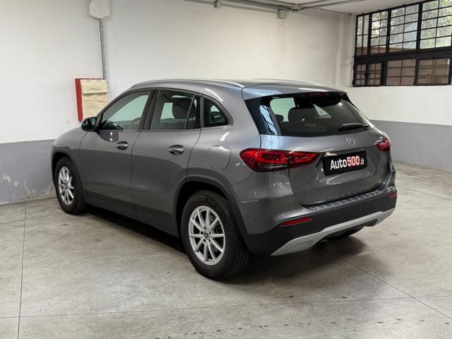 MERCEDES-BENZ GLA 200 Automatic Business Extra
