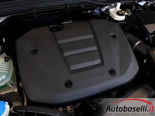VOLVO XC40 T2 AUTOMATICO GEARTRONIC ESSENTIAL