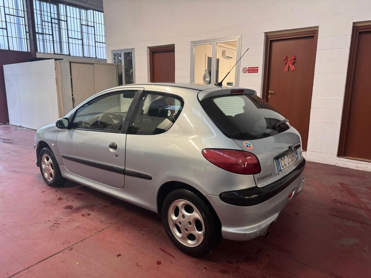 Peugeot 206 1.4 3p. XT benz neopat