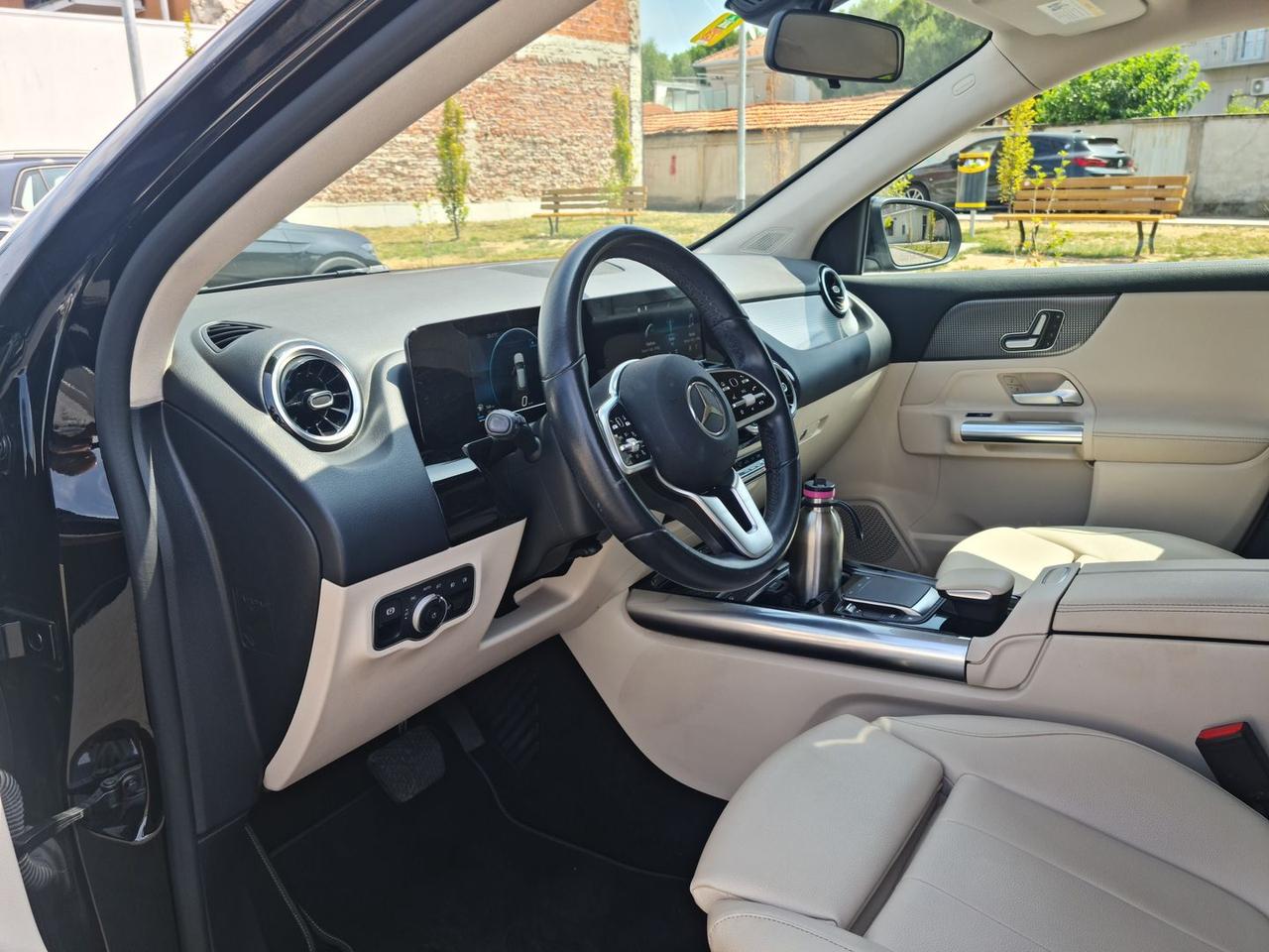 Mercedes-Benz CLA 250 PREMIUM #6265