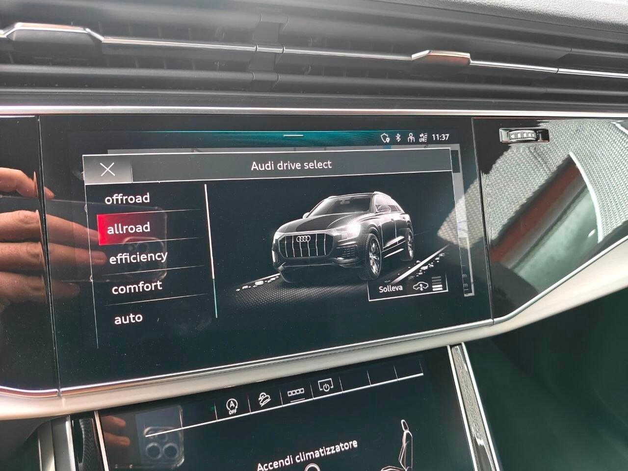 AUDI Q8 Q8 50 TDI 286 CV quattro tiptronic Sport