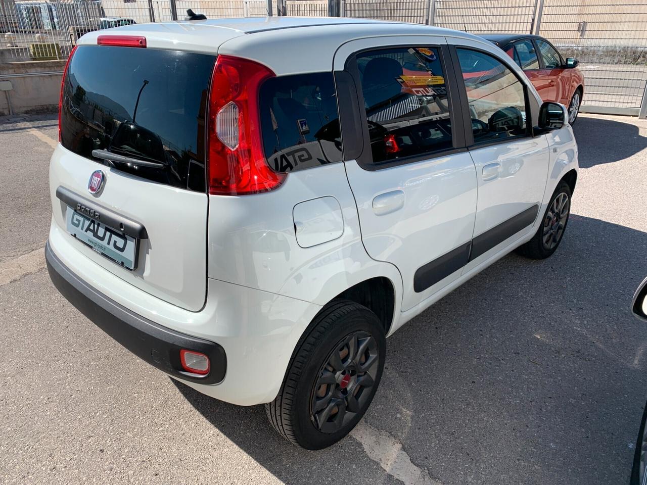 Fiat Panda 0.9 TwinAir Turbo Natural Power Lounge
