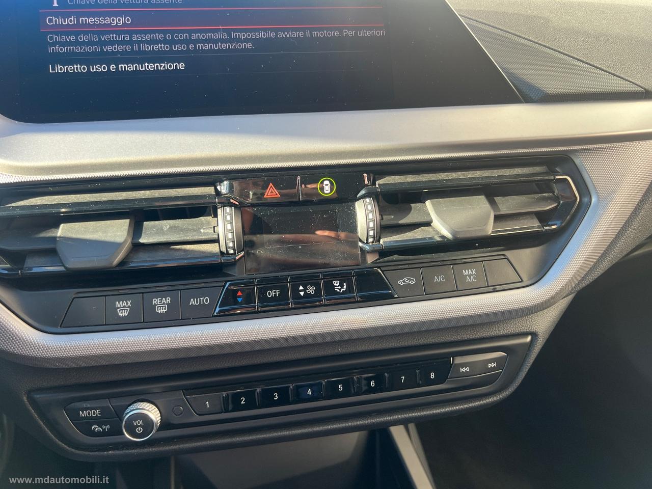 BMW 118d 5p. Business Advantage AUTOMATICA CERCHI 18 CAMERA