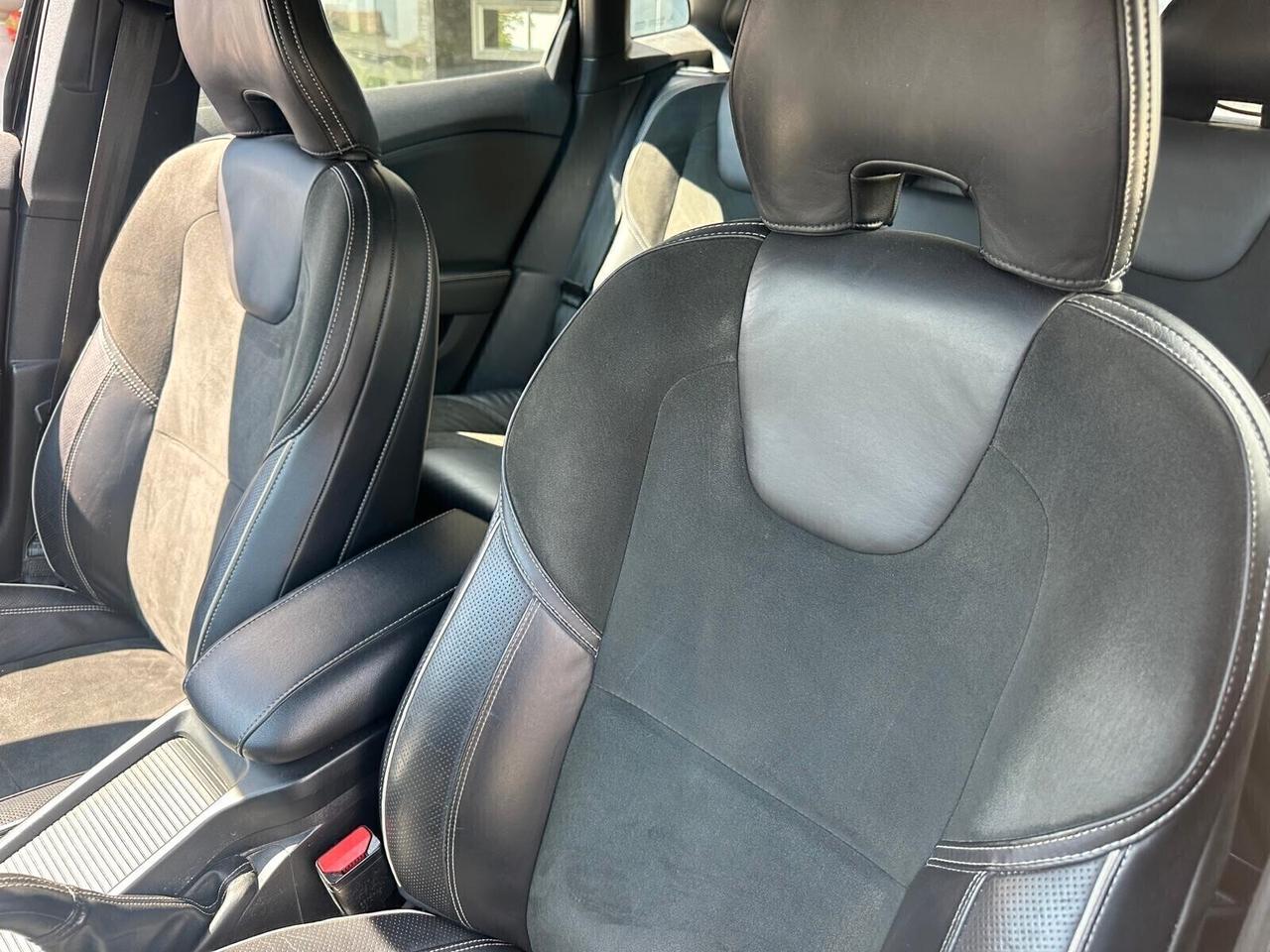 Volvo V40 D2 1.6 Powershift SUMMUM NEOPATENTATI AUTOMATICA