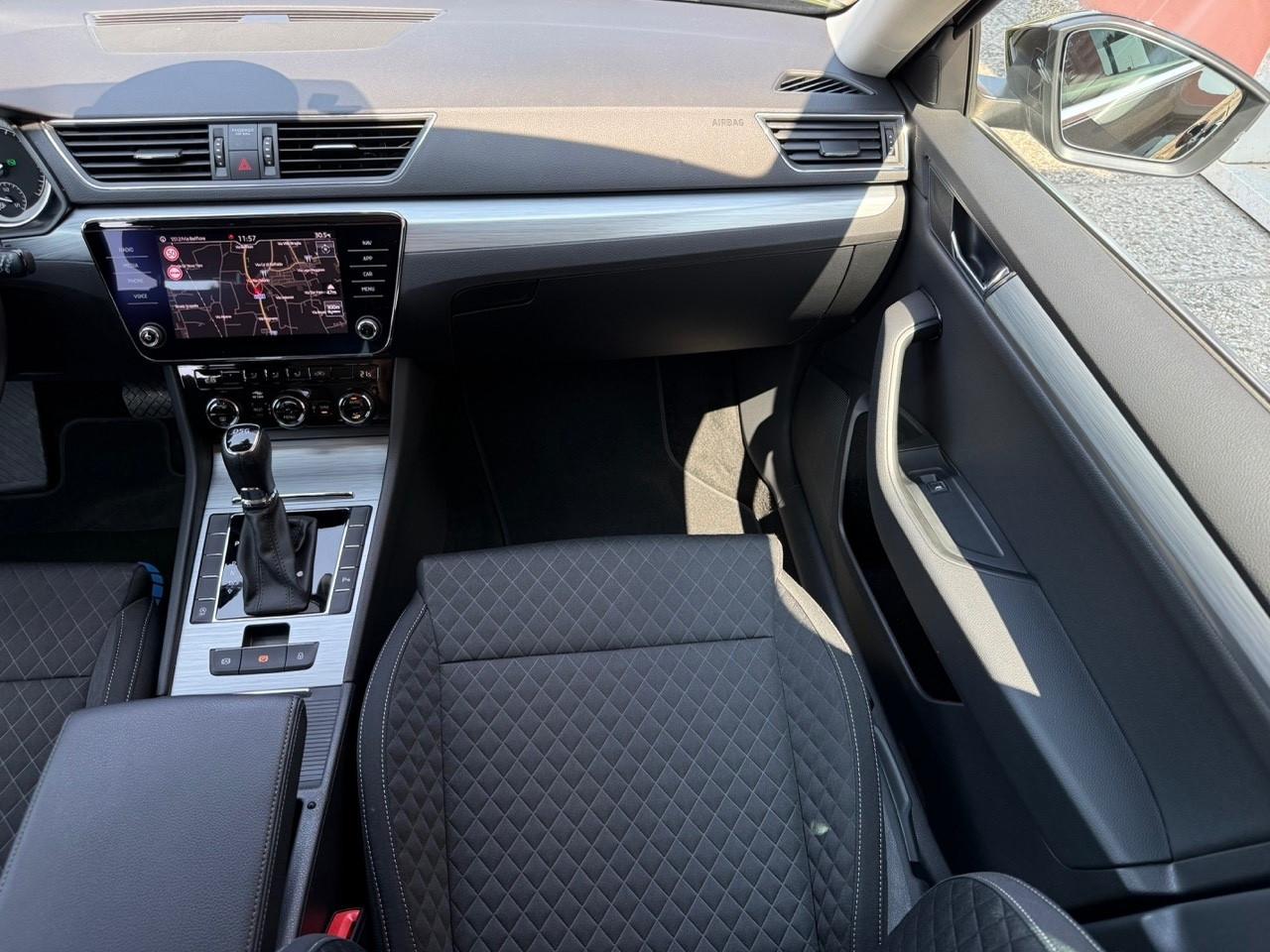 Skoda Superb 1.6 TDI SCR DSG FULL LED/UNIPRO