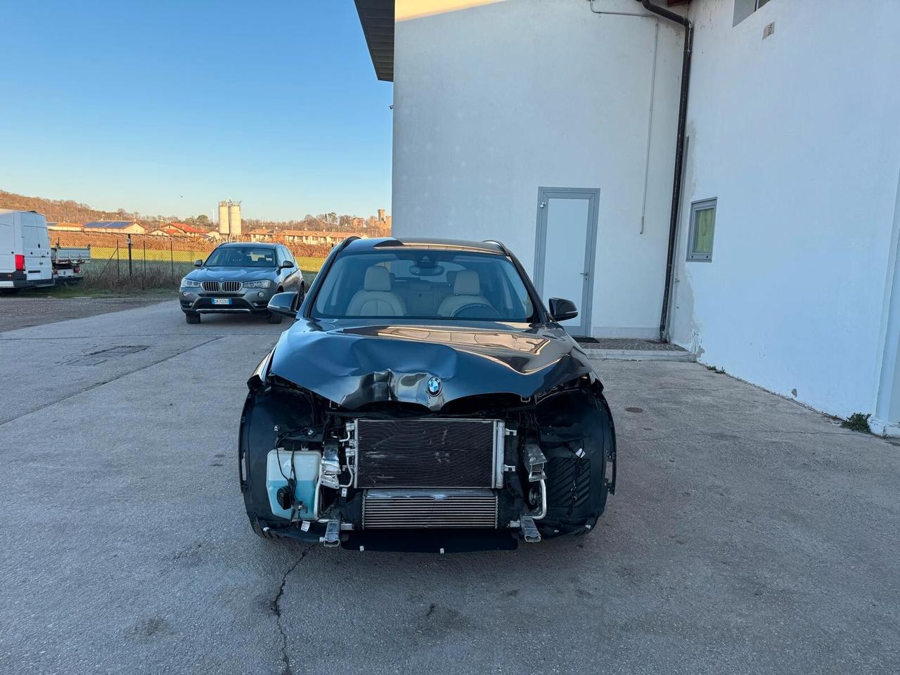 BMW X1 sdrive18d auto START INCIDENTATA