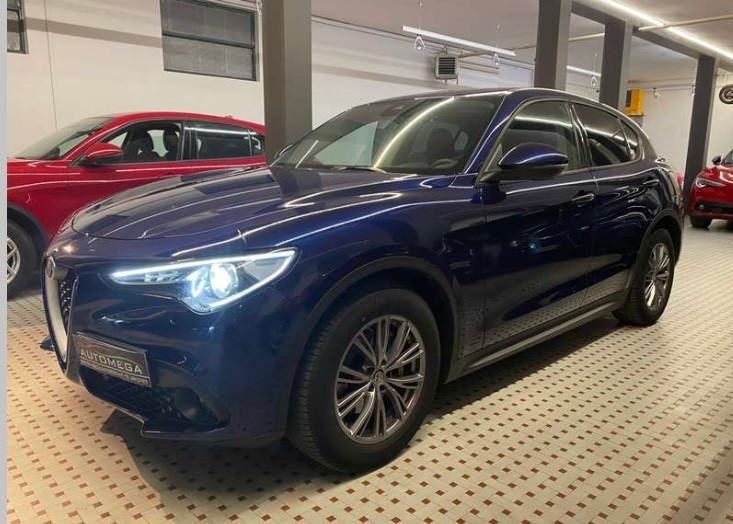 Alfa Romeo Stelvio 2.2 t 190cv Blu Montecarlo