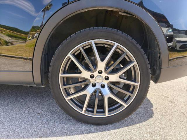 MASERATI Levante V6 Diesel 275 CV AWD