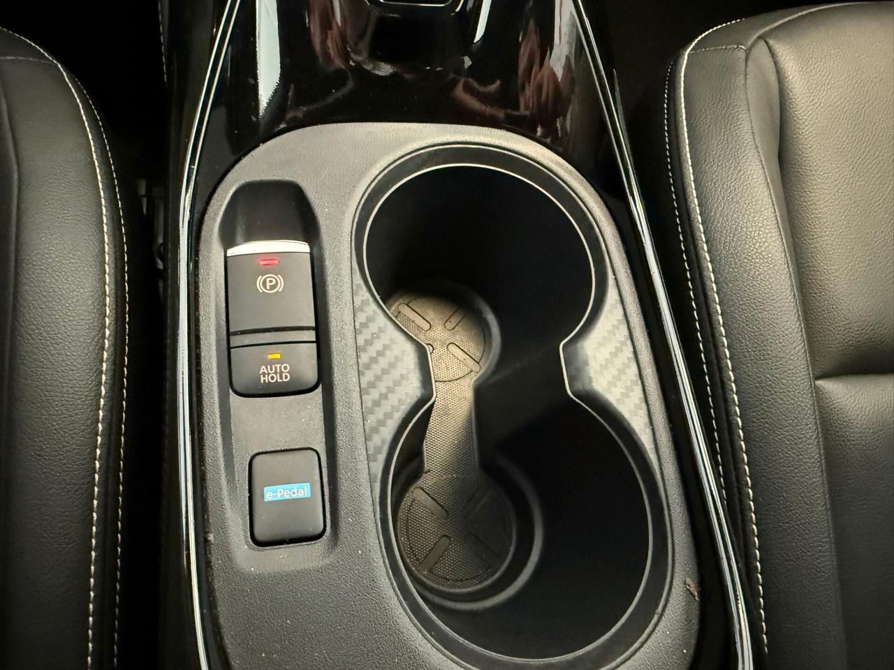 Nissan Juke 1.6 HEV Premiere Edition IVA ESPOSTA