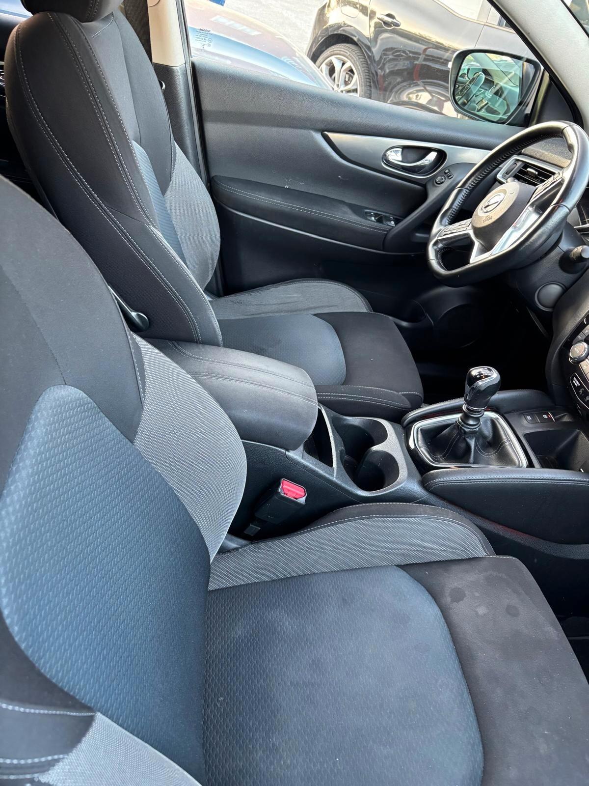 Nissan Qashqai 1.5 dCi N-Connecta