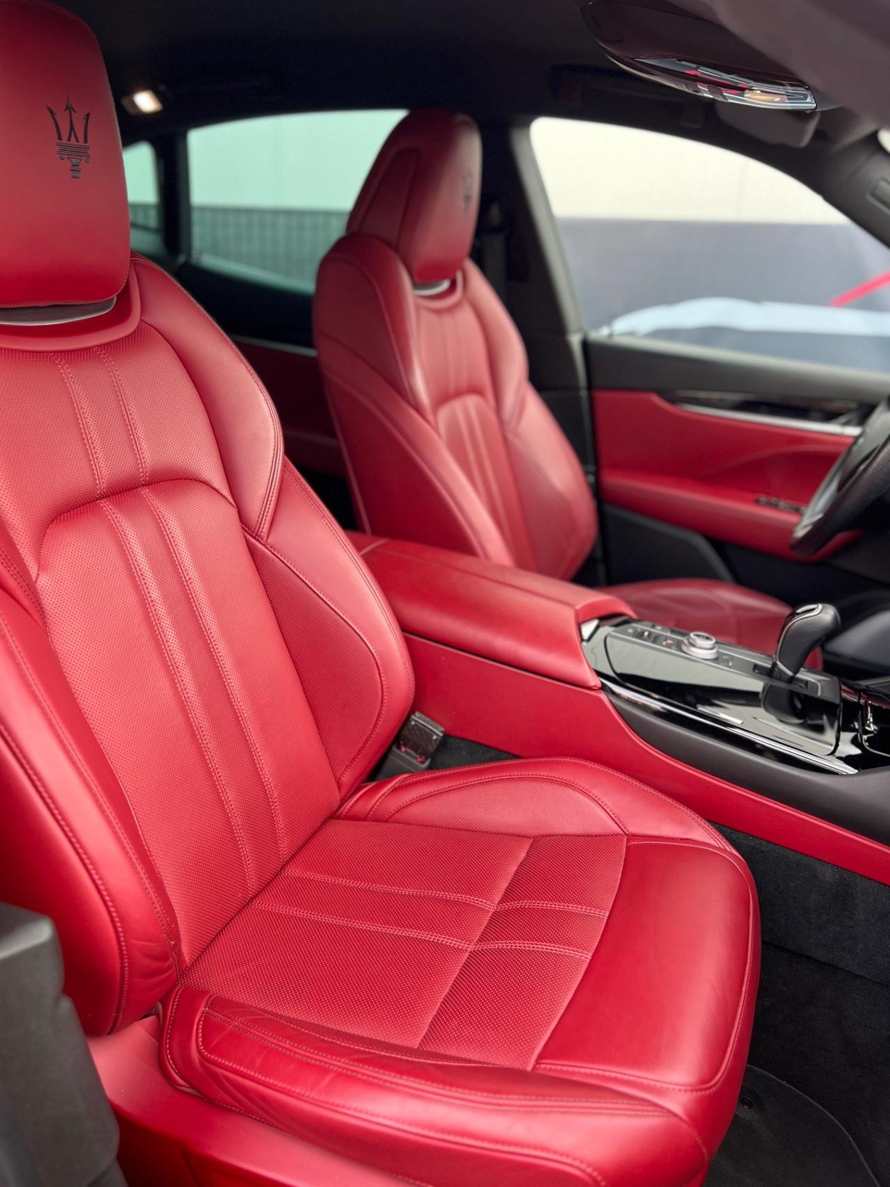 Maserati Levante V6 430 CV S AWD