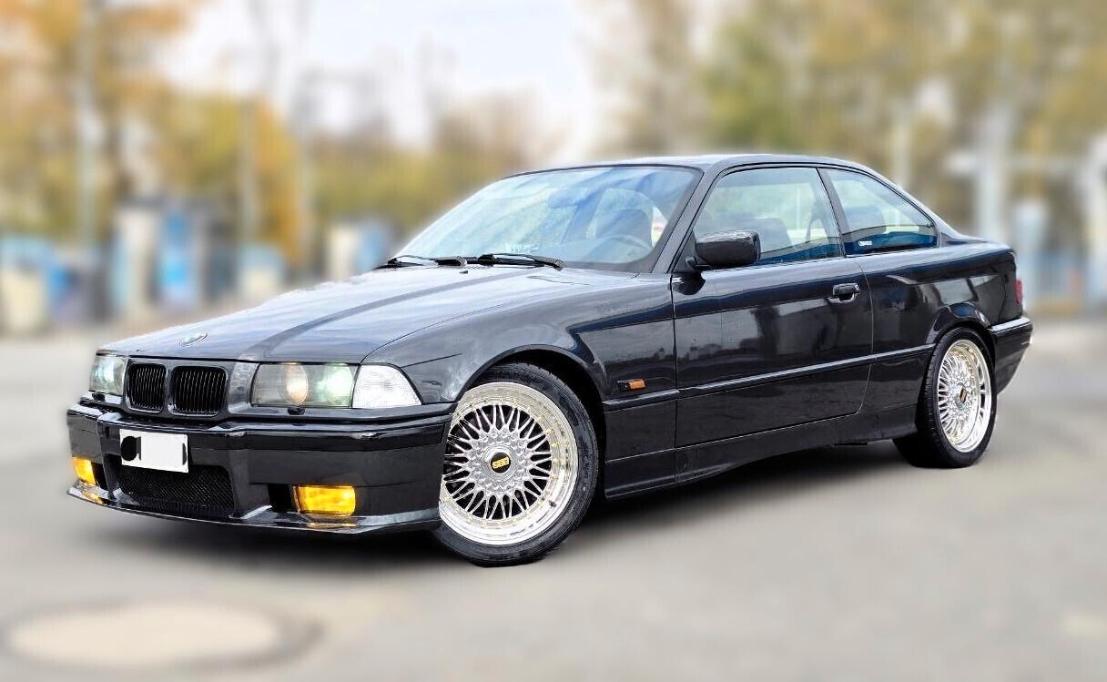 Bmw 318is Coupé FULL