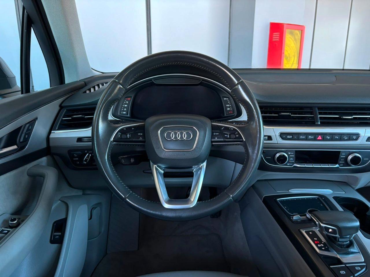 Audi Q7 3.0 tdi Business Plus quattro tiptronic