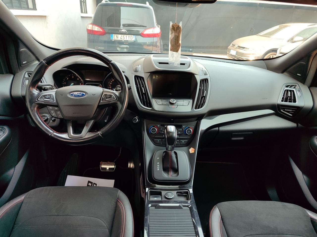 Ford Kuga 1.5 TDCI 120 CV S&S 2WD ST-Line