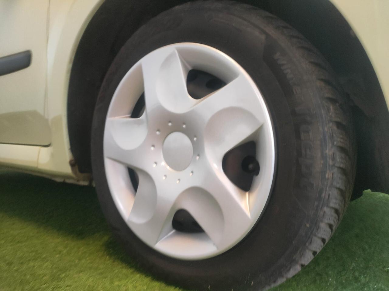 Renault Twingo 1.2 8V Dynamique