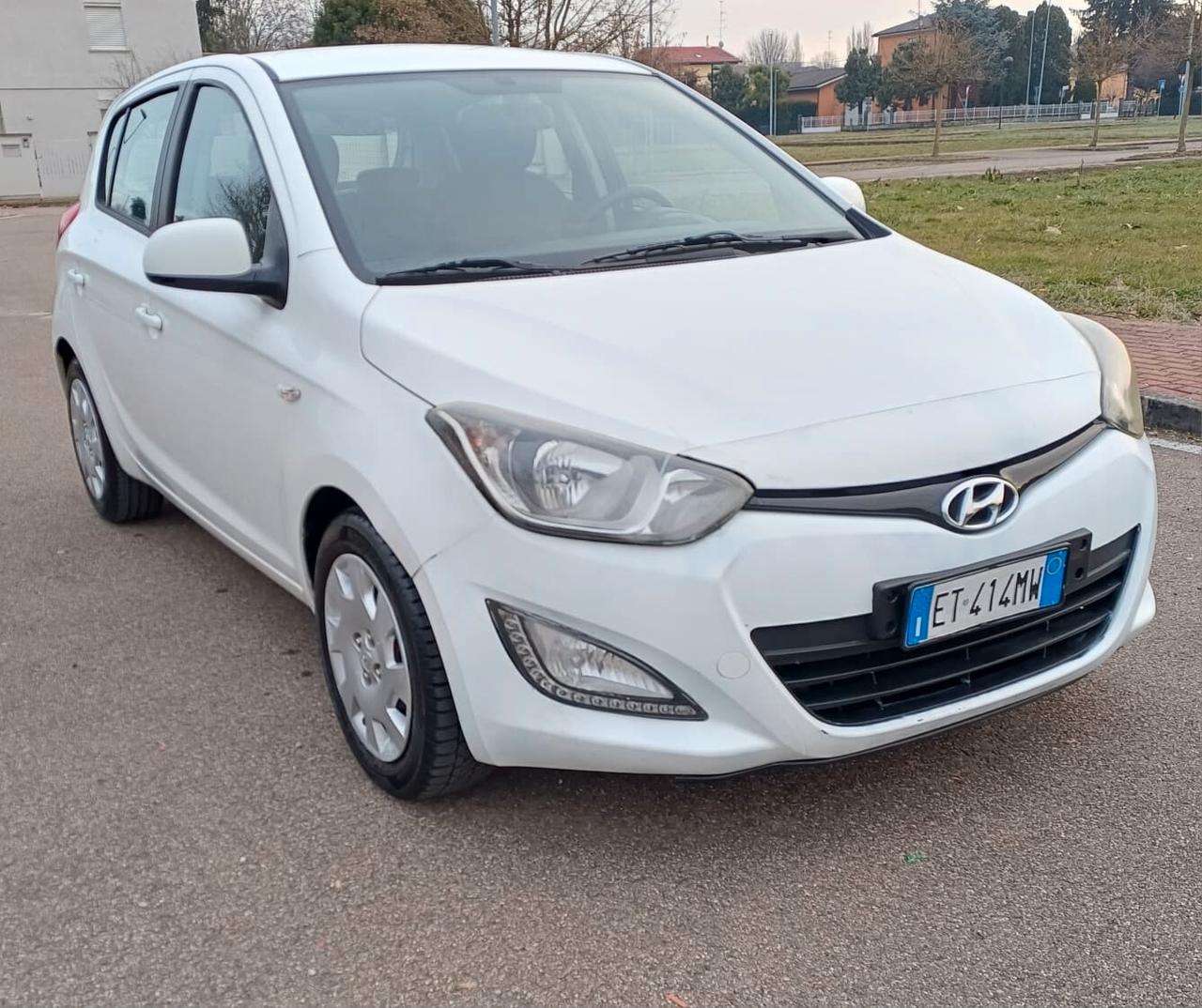 Hyundai i20 1.2 5p. Econext Sound Edition