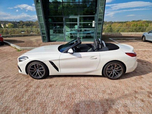 Bmw Z4 20i cc2000 cv 198 km 18000 pari al nuovo iva esposta