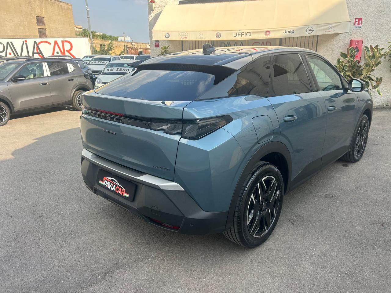 PEUGEOT 3008 Hybrid 145 e-DCS6 GT