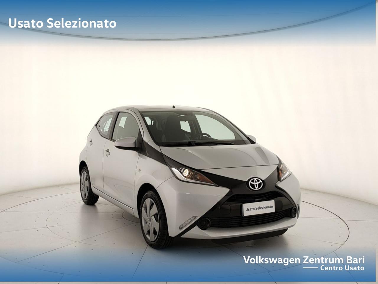 Toyota Aygo 5p 1.0 x-play my15