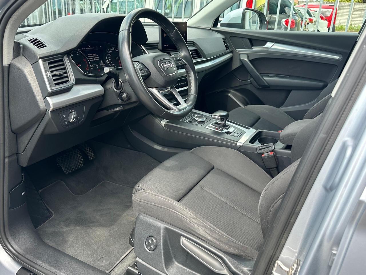 Audi Q5 40 TDI quattro S tronic Business Sport