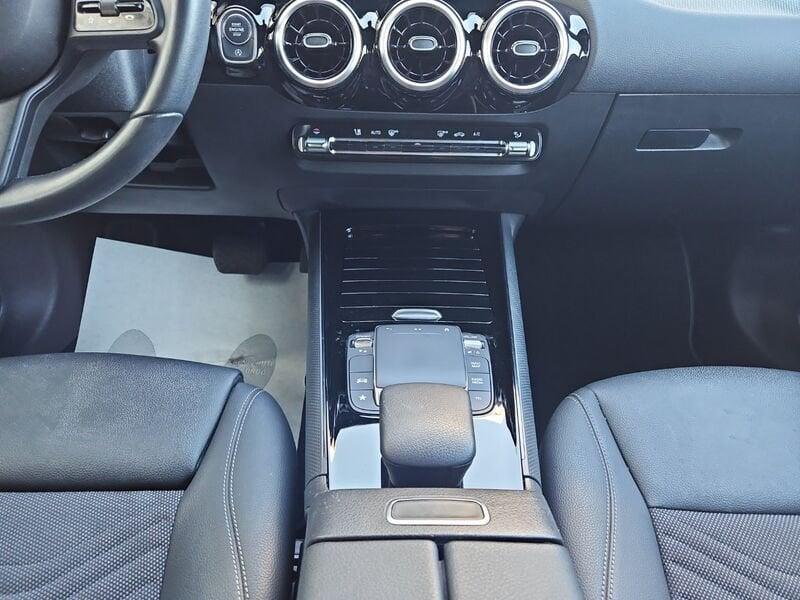 Mercedes-Benz GLA GLA 180 d Automatic Sport