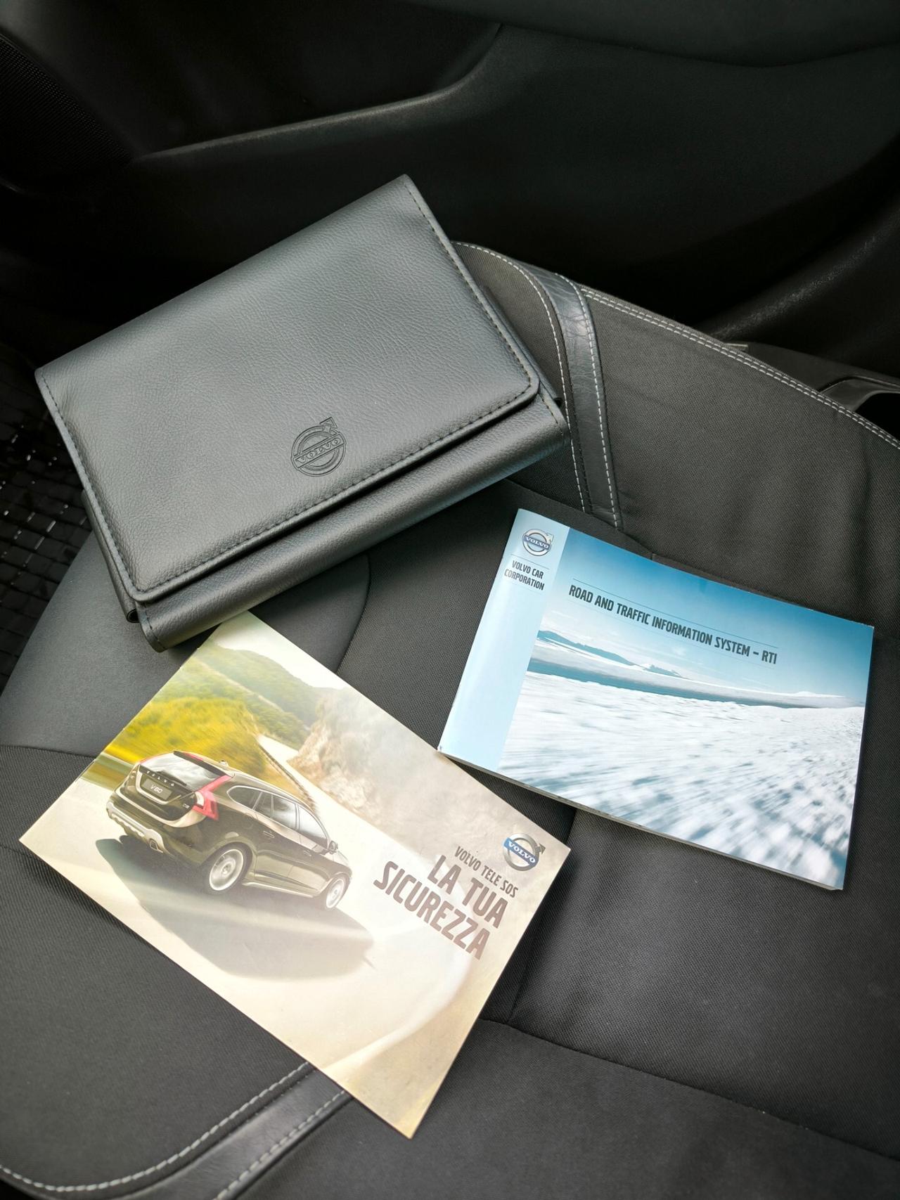 Volvo V40 D3 Geartronic Momentum con Cambio automatico