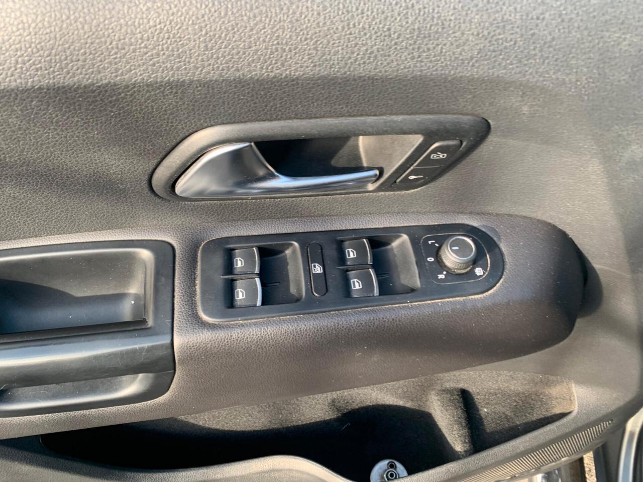 Volkswagen Amarok 3.0 V6 TDI 258CV 4MOT. BMT perm. aut. D.C. Aventura