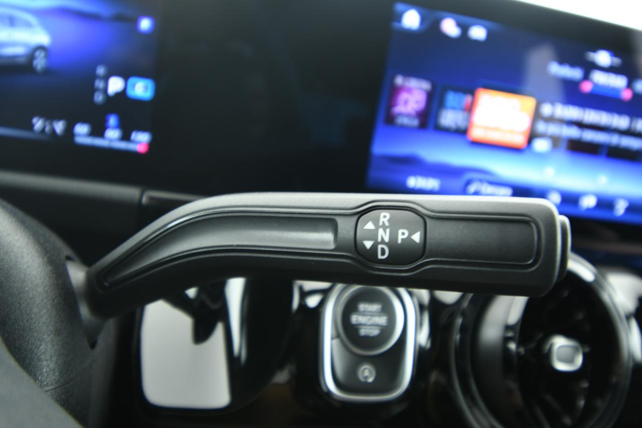 Mercedes-Benz GLA 180 d Advanced auto NEOPATENTATI+CAMERA+LED