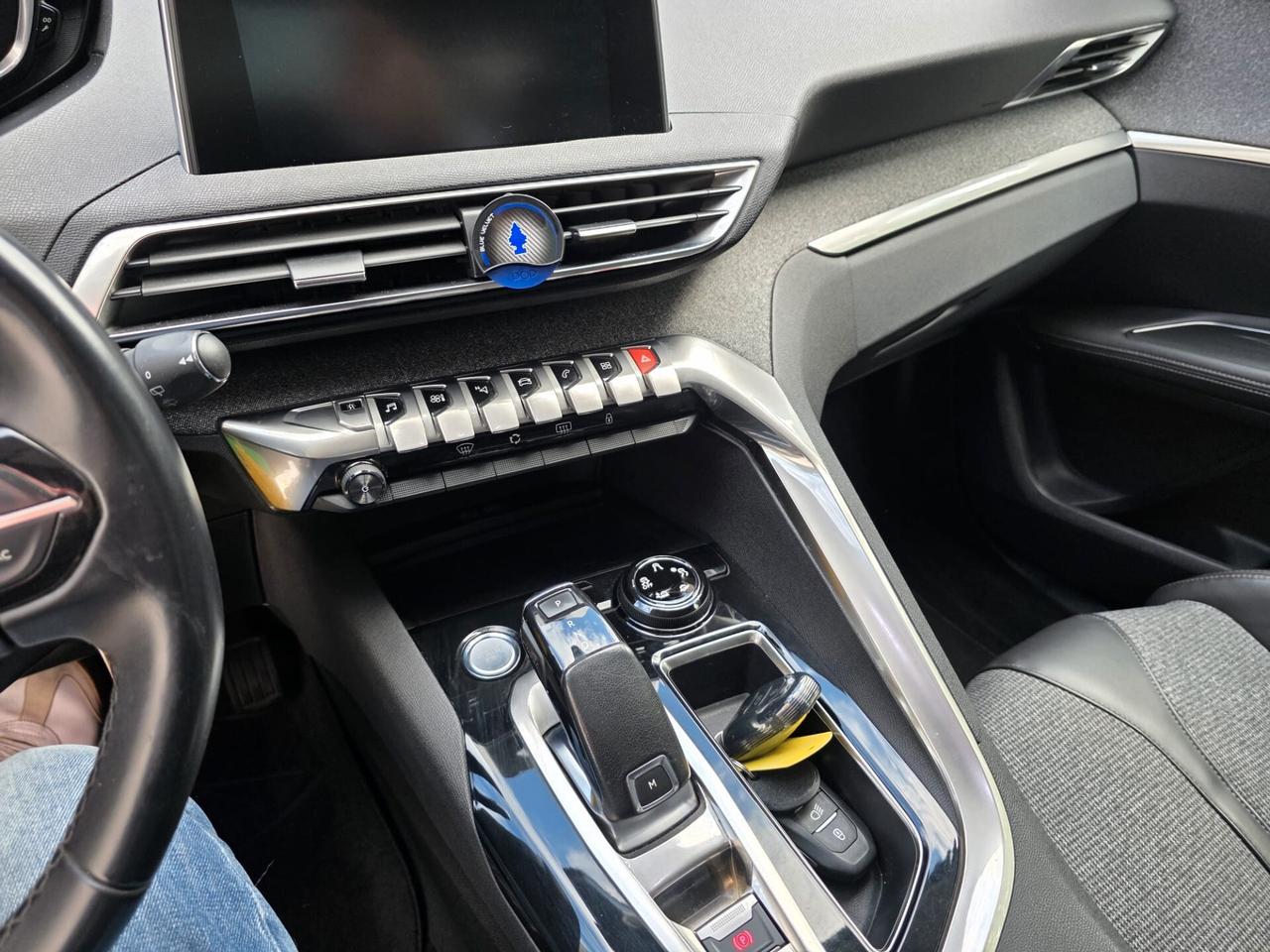 Peugeot 3008 BlueHDi 130 S&S EAT8 Allure