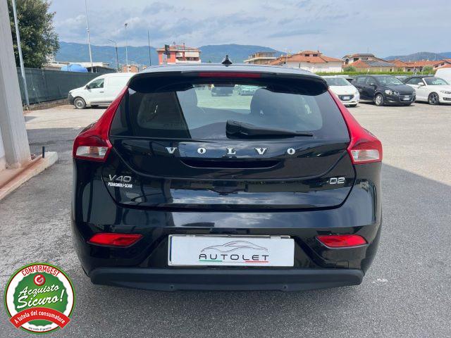 VOLVO V40 D2 'eco' Momentum - PER NEOPATENTATO --