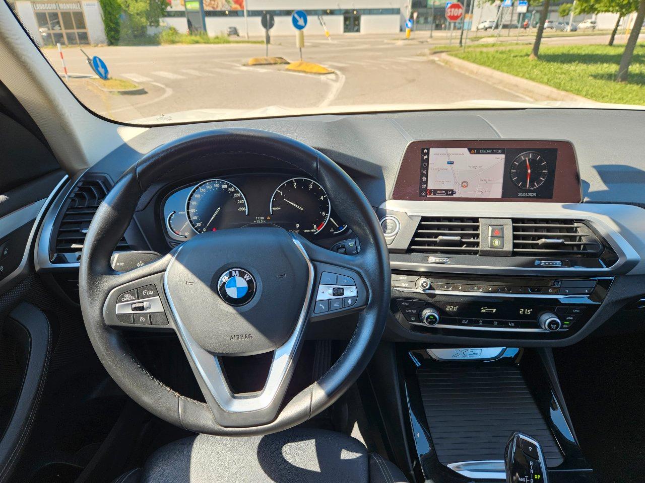 BMW X3 xdrive20d mhev 48V xLine auto