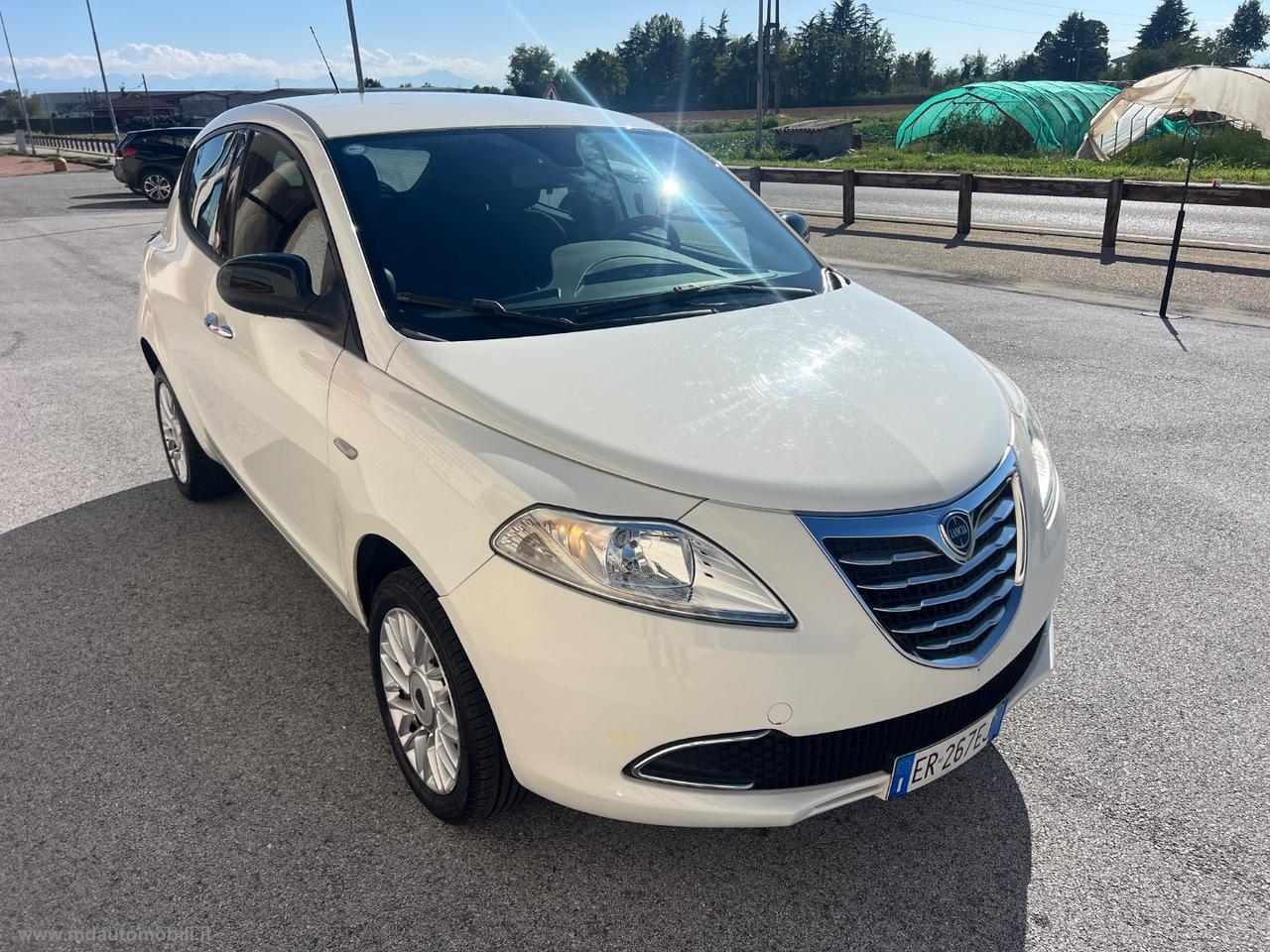 LANCIA Ypsilon 0.9 T.Air 85CV 5p. Met.Ec. Gold ADATTA NEOPATENTATI