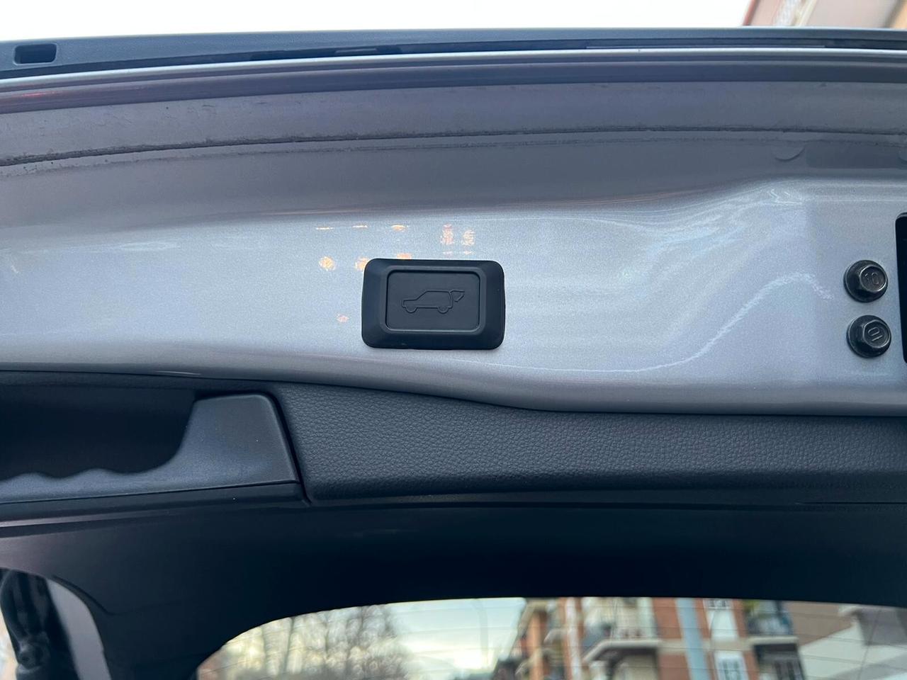 Toyota RAV 4 2.5 HV (222CV) E-CVT AWD-i LOUNGE