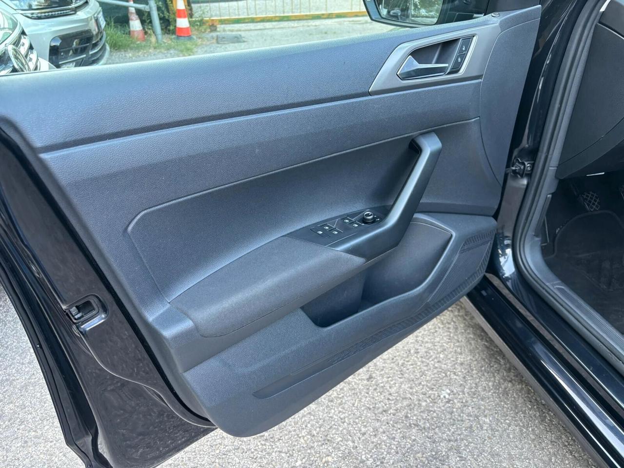 Volkswagen Polo 1.0 MPI 5p. Comfortline OK Neopatentati