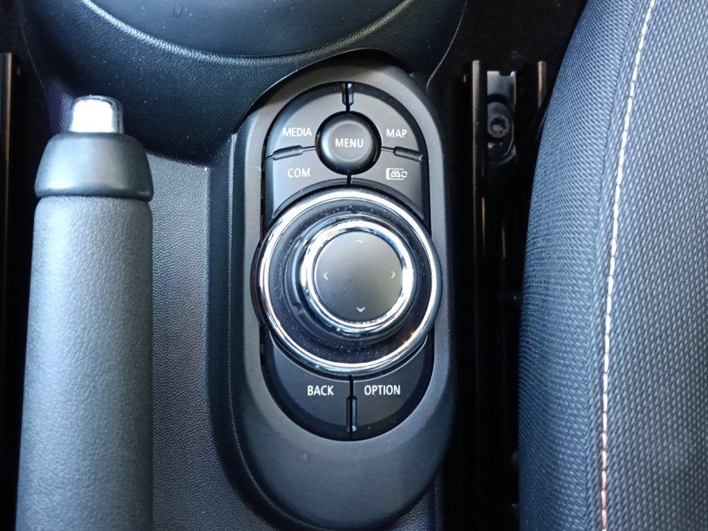 MINI Cooper 1.5 Essential 5 porte AUTOMATIC