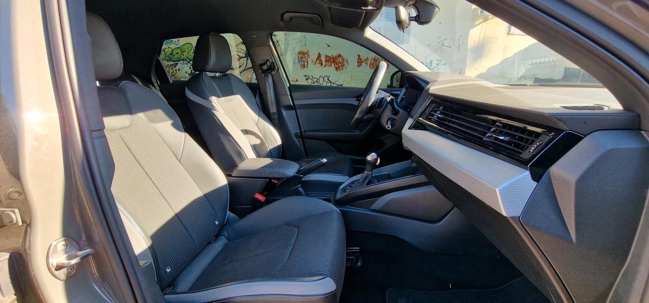 Audi A1 SPB 35 TFSI S tronic line edition Automatica