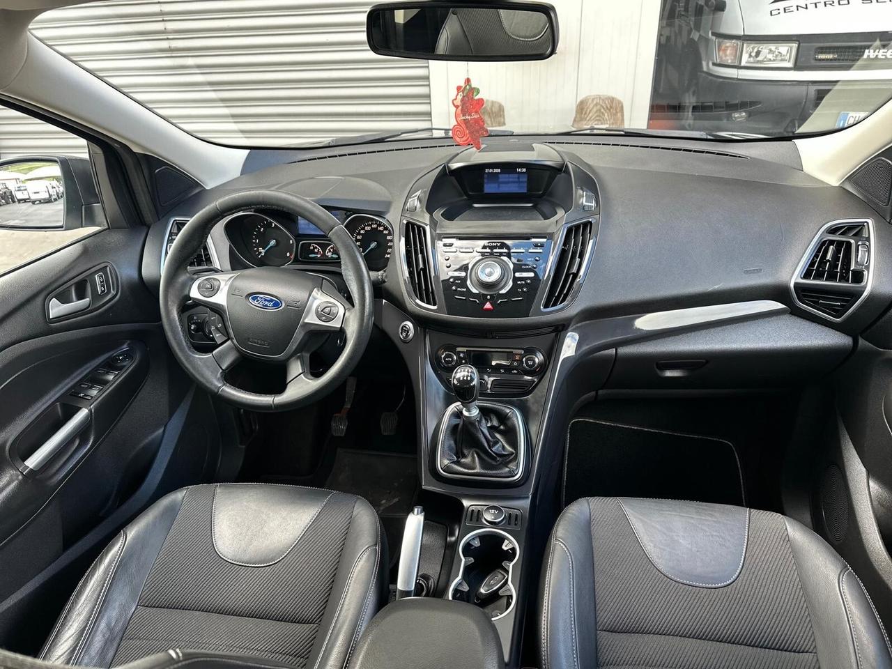 Ford Kuga 2.0 TDCI 140 CV 4WD Titanium