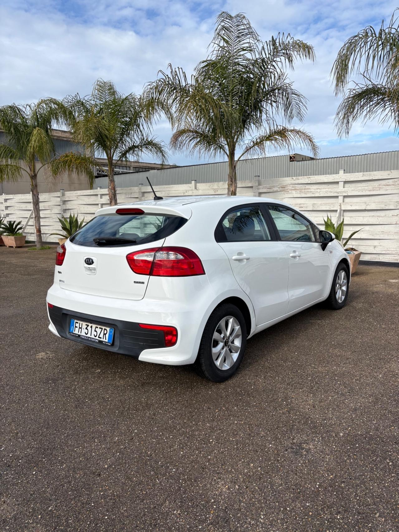 Kia Rio 1.1 diesel 5p. Navigazione