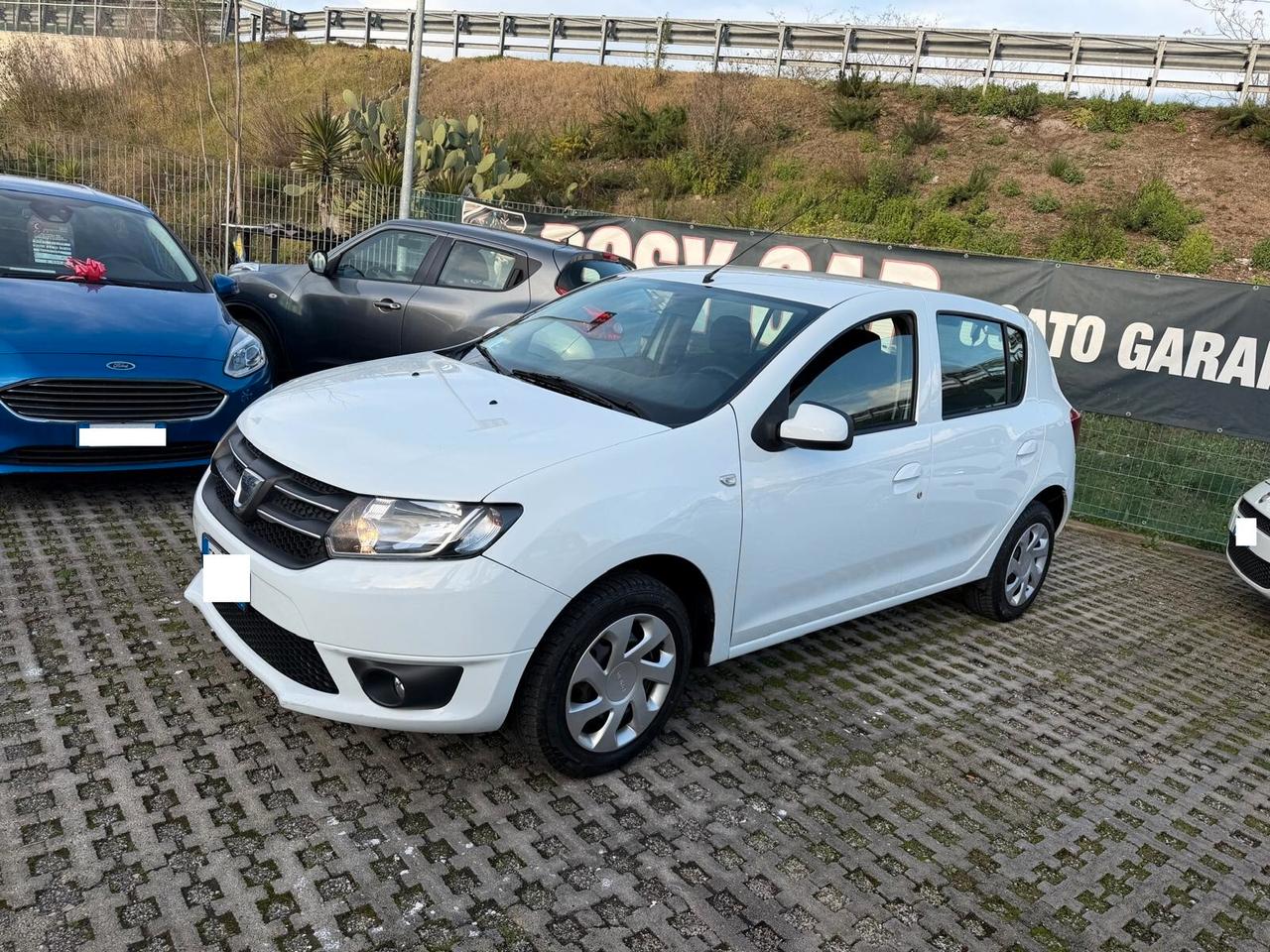 Dacia Sandero 1.5 dCi 8V 75CV Lauréate-2013