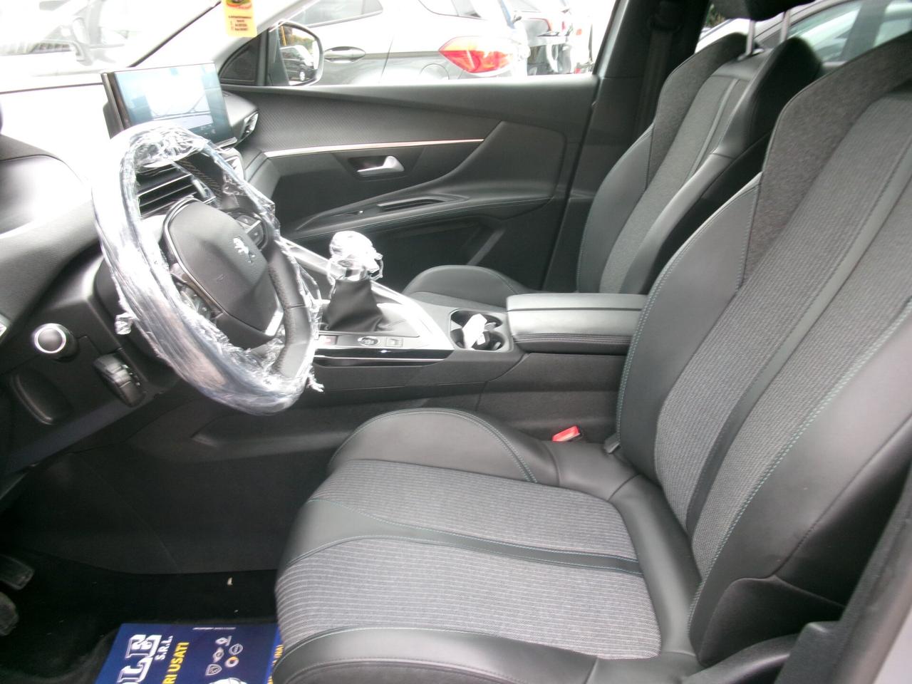Peugeot 3008 1.5 BLUEHDI 130CV E6D ALLURE PACK S NAVI/PDC/LED 96000 KM MANUALE