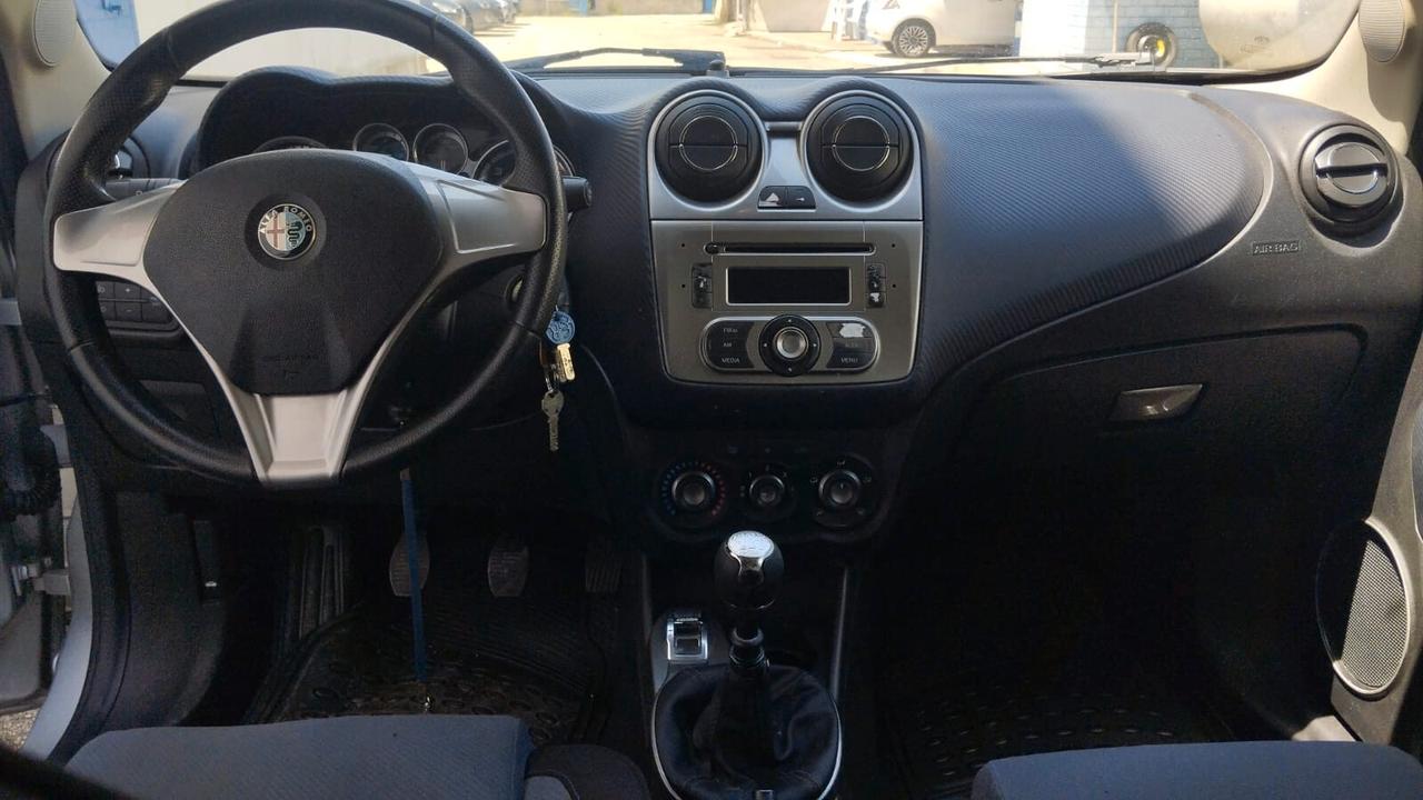 Alfa Romeo MiTo 1.6 JTDm 16V Distinctive Sport Pack