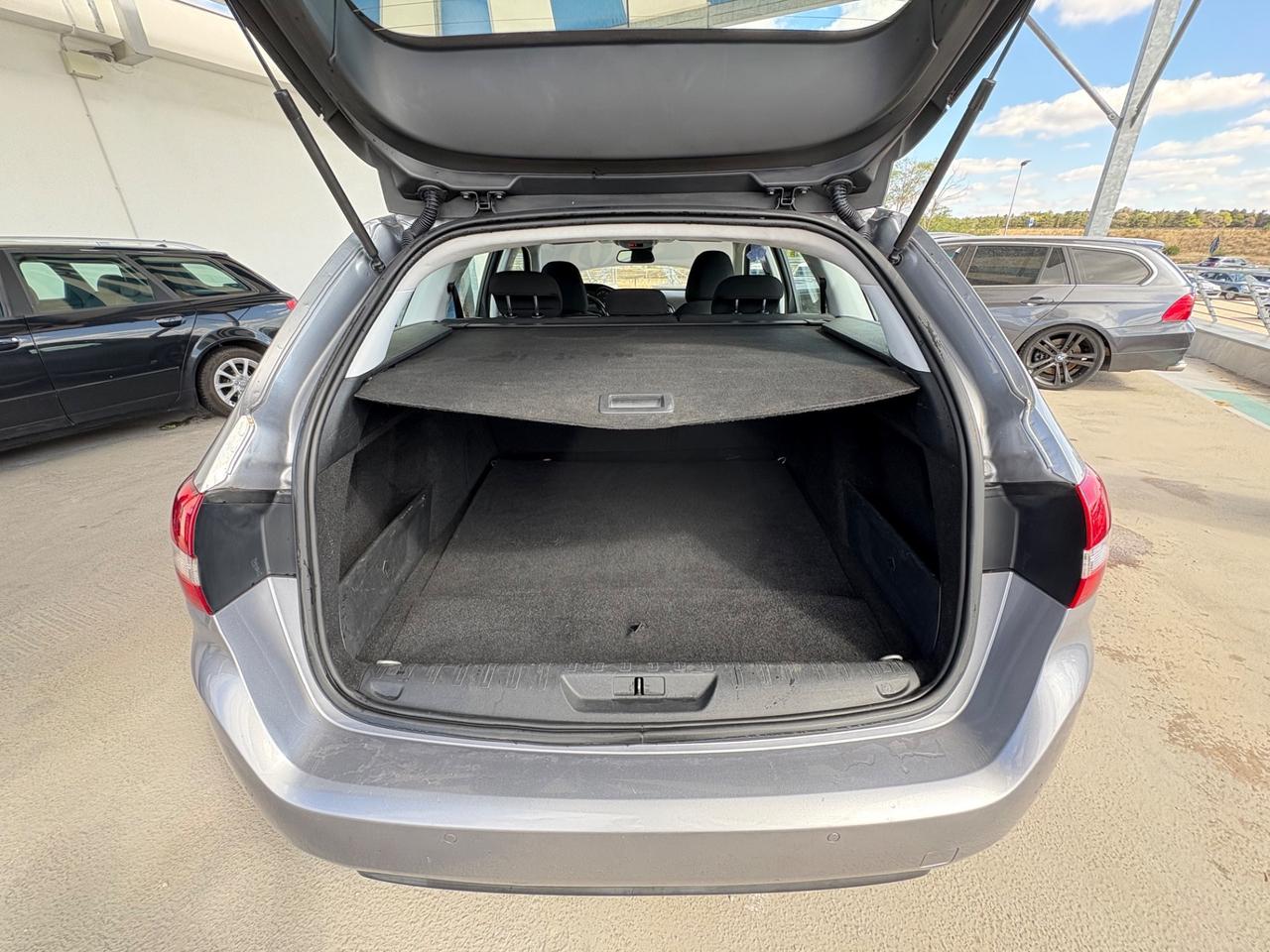 Peugeot 308 BlueHDi 100 S&S SW Business