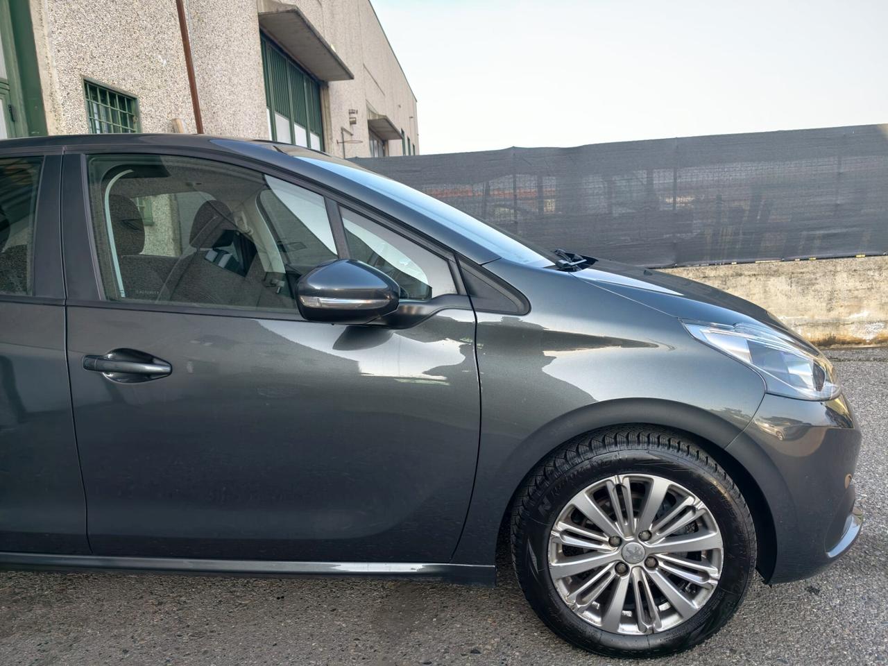 Peugeot 208 BENZINA 5 PORTE UNIPRO 2017