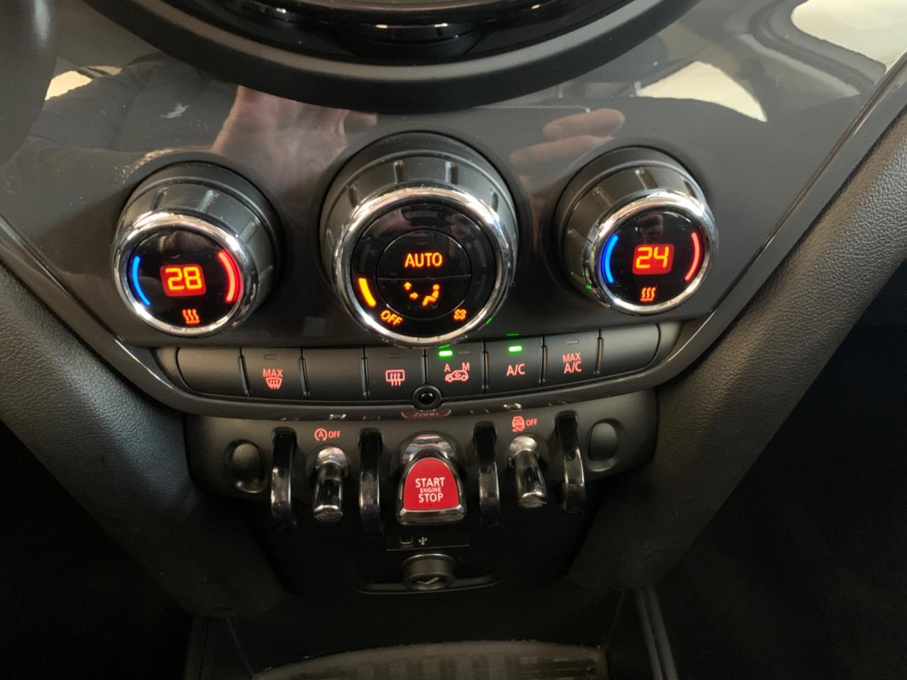 Mini Cooper D Countryman 2.0 Business Automatica