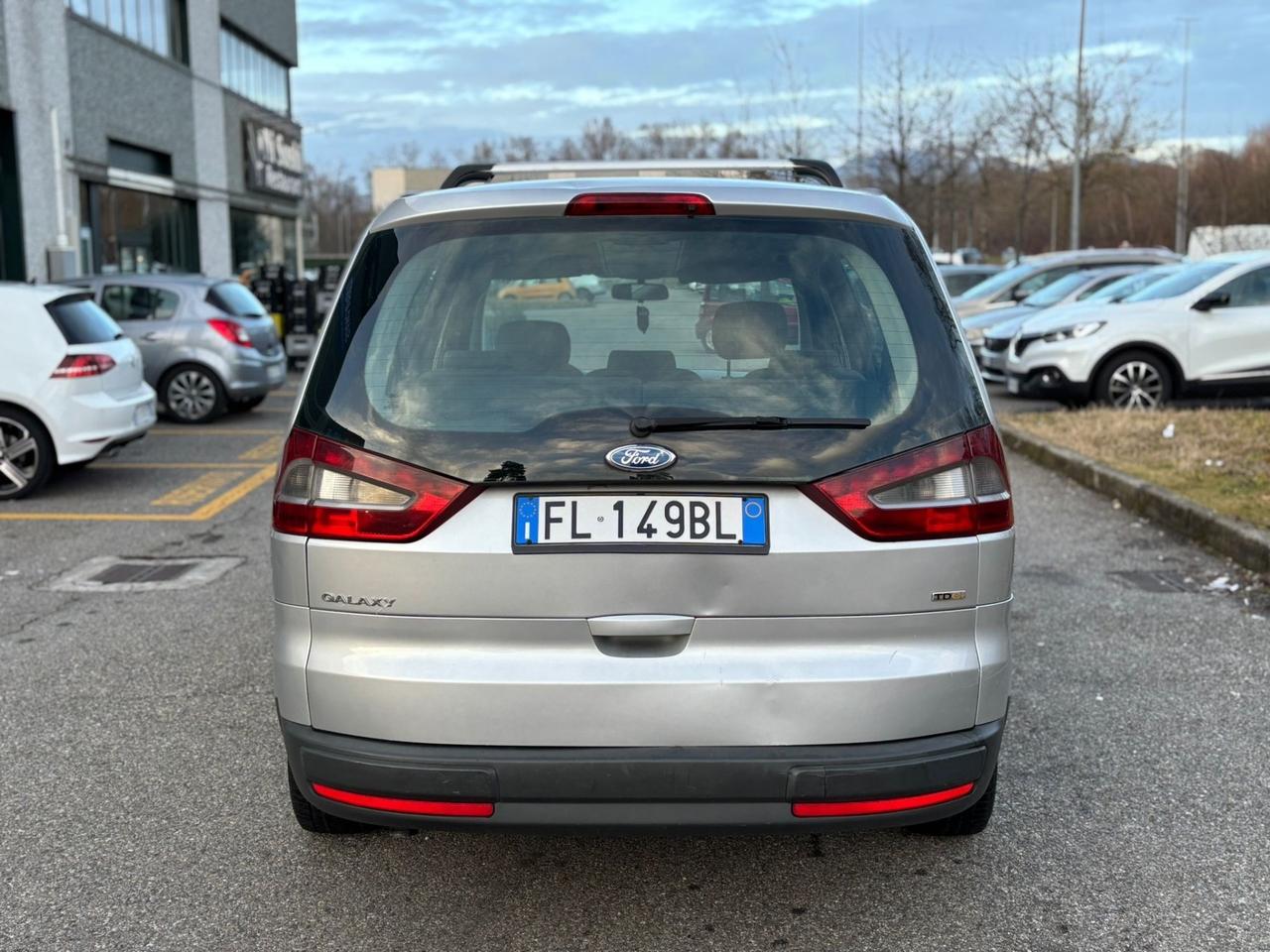 Ford Galaxy 2.0 TDCi 140 CV •7POSTI