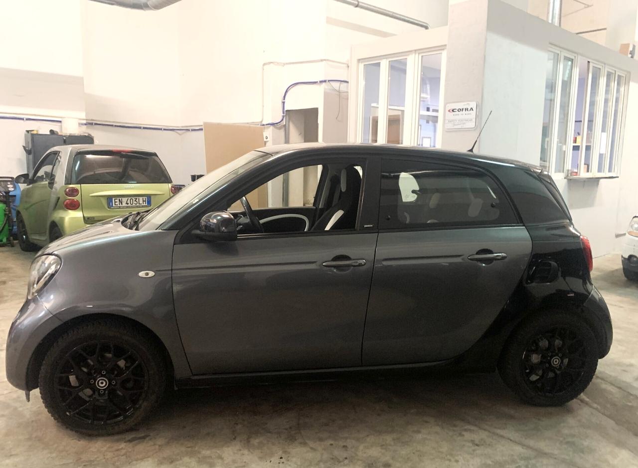 Smart ForFour 70 1.0 Passion MANUALE GARANZIA