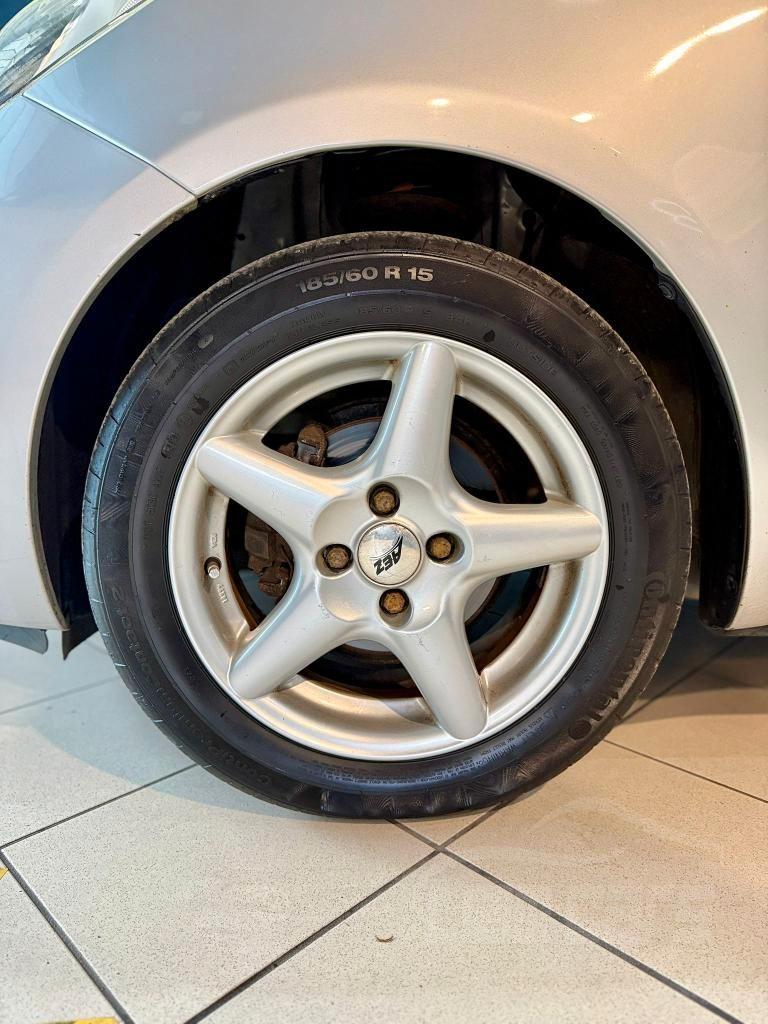 Toyota Yaris 5 Porte Yaris 5p 1.3 dual Sol